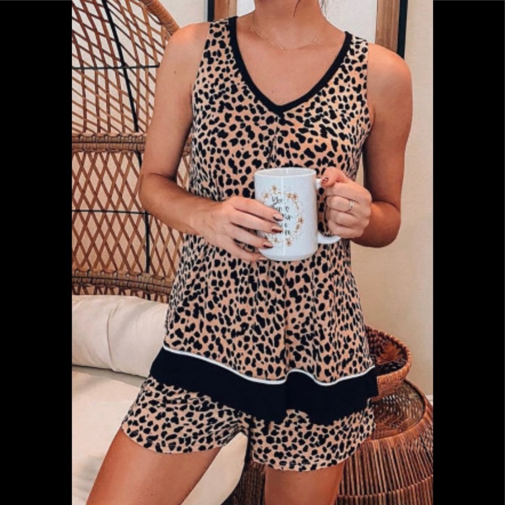 Leopard lounge set
